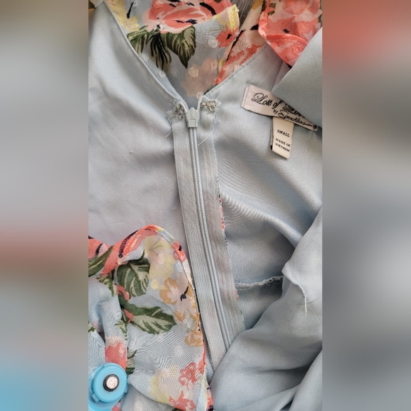 Floral A line floral wrap dress design size Small short spring summer dress. - Picture 4 of 4